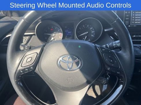 Used 2018 Toyota C-HR XLE FWD image 9