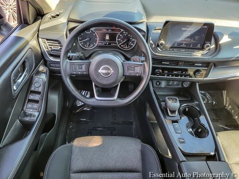 Used 2024 Nissan Rogue SV FWD image 13