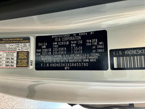 Used 2025 Kia Carnival SX Prestige FWD image 19