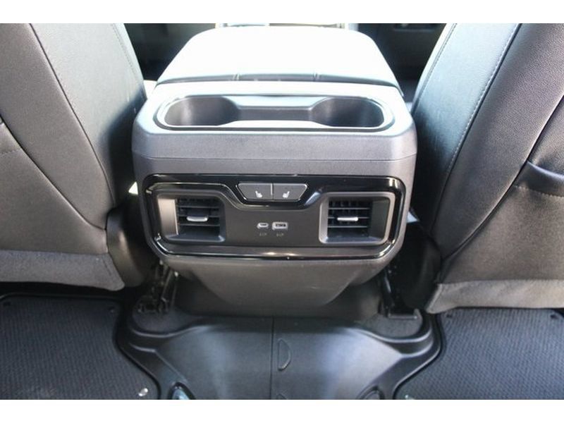 Used 2024 GMC Sierra 1500 AT4 w/ Technology Package AWD/4WD image 26