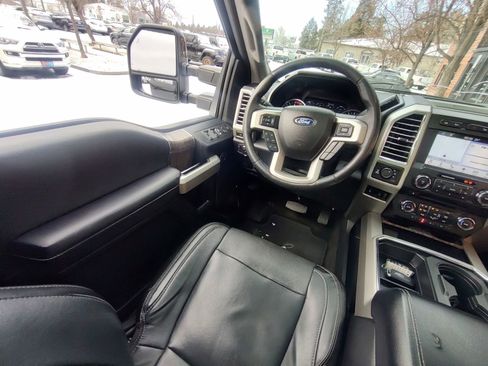 Used 2017 Ford F250 Lariat w/ Lariat Ultimate Package image 15