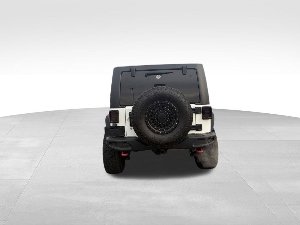 Used 2016 Jeep Wrangler Unlimited Rubicon AWD/4WD image 6