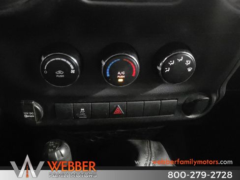 Used 2013 Jeep Wrangler Sport AWD/4WD image 15