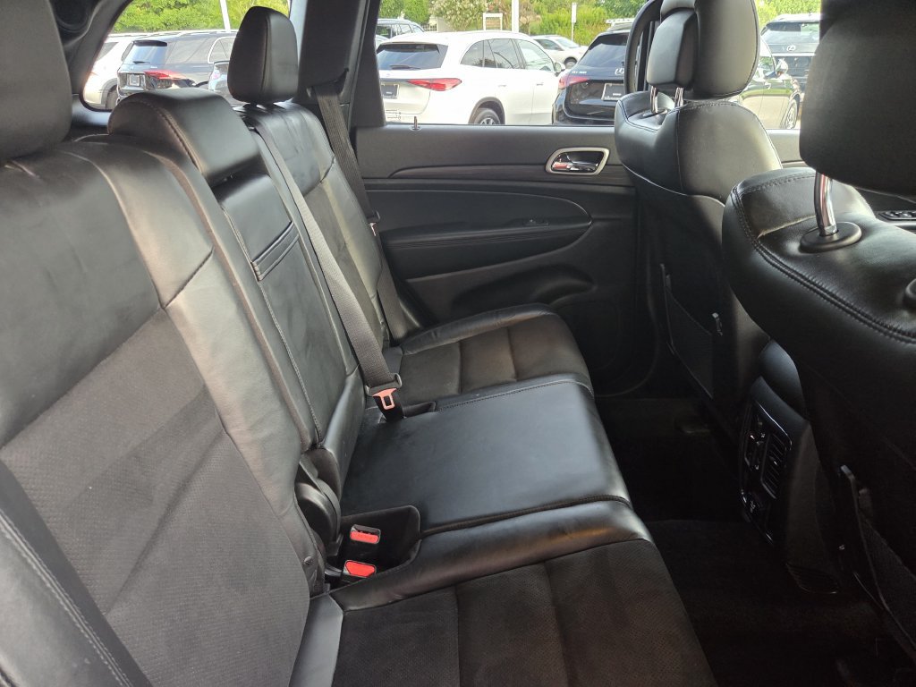 Used 2021 Jeep Grand Cherokee Laredo X AWD/4WD image 33