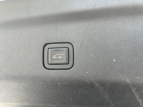 Used 2024 GMC Yukon XL Denali w/ Advanced Technology Package AWD/4WD image 49