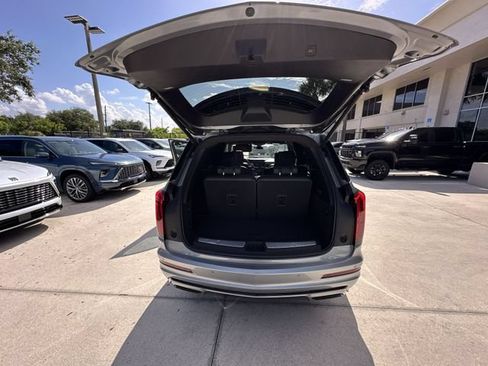 Certified 2024 Cadillac XT6 Premium Luxury FWD image 34