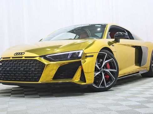 Used 2021 Audi R8 V10 w/ Premium Package RWD image 7