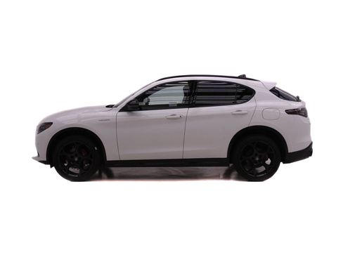 New 2026 Alfa Romeo Stelvio Sprint AWD/4WD image 3
