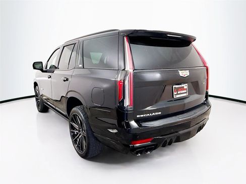 Used 2024 Cadillac Escalade V image 12