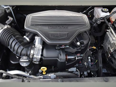 Certified 2025 Cadillac XT6 Premium Luxury image 26