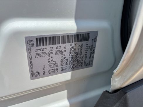 Used 2025 Nissan Rogue SV AWD/4WD image 31