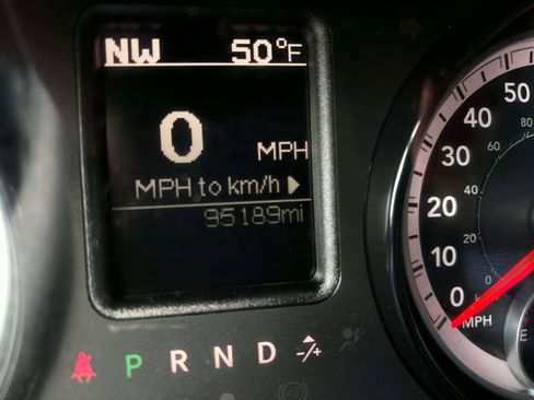 Used 2017 RAM 1500 Express image 17