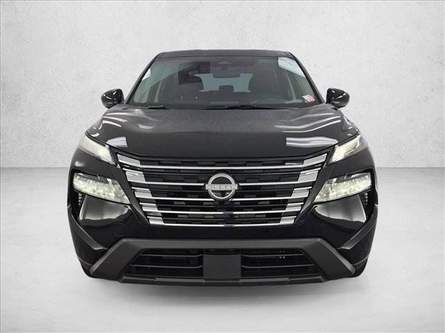 Used 2026 Nissan Rogue SV FWD image 2