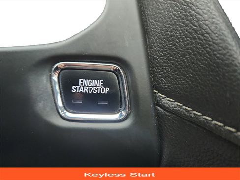 Used 2018 GMC Acadia SLT image 38