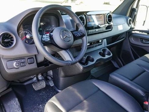New 2025 Mercedes-Benz Sprinter 2500 image 11