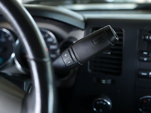 Used 2012 Chevrolet Silverado 2500 LT w/ Interior Plus Package image 17