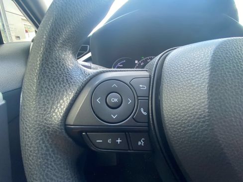 Used 2025 Toyota RAV4 XLE w/ Convenience Package AWD/4WD image 12