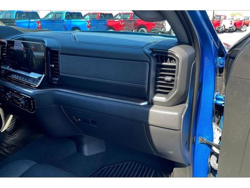 Used 2023 Chevrolet Silverado 1500 LT image 18