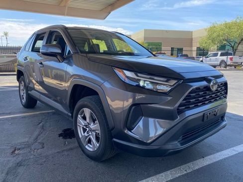 Used 2023 Toyota RAV4 XLE w/ Convenience Package FWD image 4