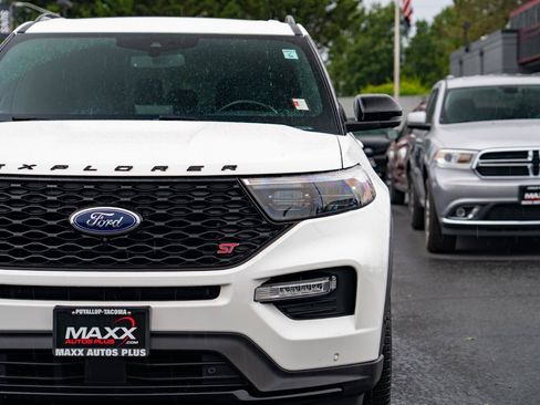 Used 2020 Ford Explorer ST w/ ST Street Pack AWD/4WD image 4