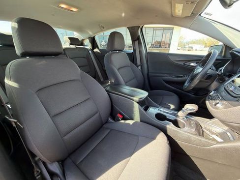 Used 2024 Chevrolet Malibu LT image 27