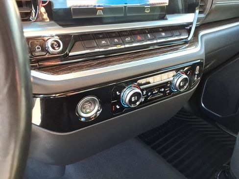 Used 2022 GMC Sierra 1500 Elevation image 16