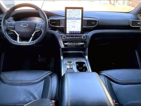 Used 2020 Ford Explorer ST w/ ST Street Pack image 18