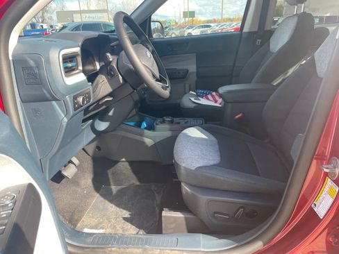New 2025 Ford Maverick XLT w/ XLT Luxury Package FWD image 15