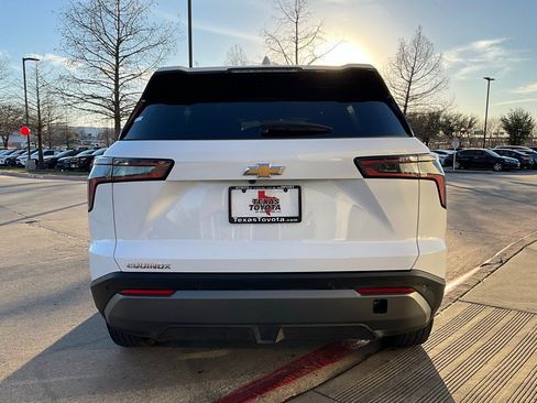 Used 2025 Chevrolet Equinox LT image 7