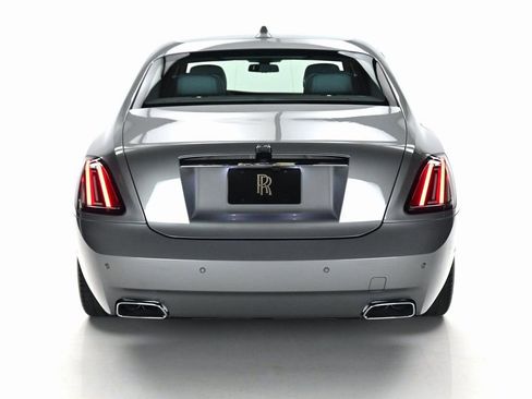 New 2026 Rolls-Royce Ghost Extended Wheelbase image 9