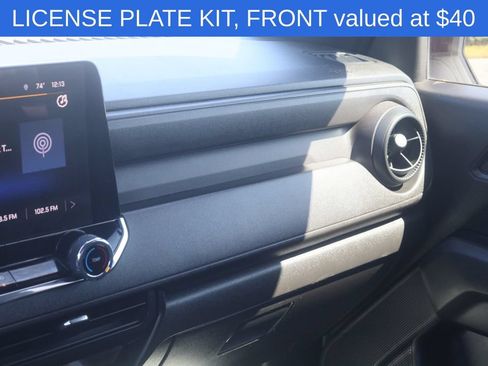 Used 2023 Chevrolet Colorado Trail Boss w/ Technology Package AWD/4WD image 11