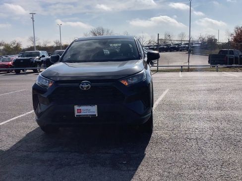 Certified 2022 Toyota RAV4 LE image 3