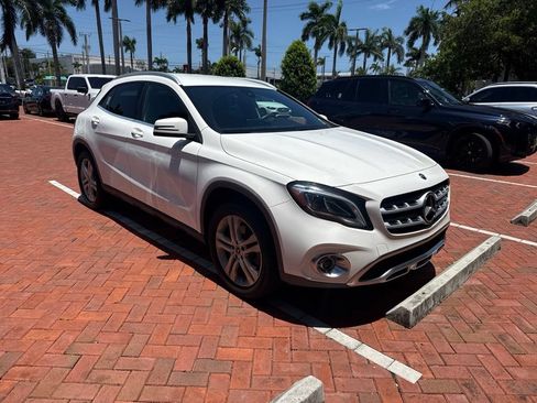 Used 2020 Mercedes-Benz GLA 250 4MATIC image 1