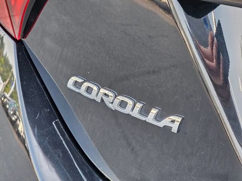 Used 2019 Toyota Corolla LE FWD image 11