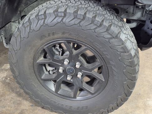 Used 2024 Jeep Wrangler Unlimited AWD/4WD image 15