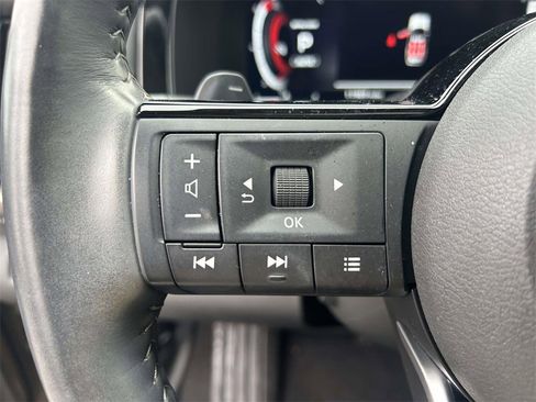 Used 2024 Nissan Pathfinder Platinum w/ Cargo Package image 21