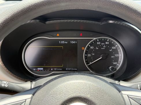 Used 2021 Nissan Versa SV FWD image 18