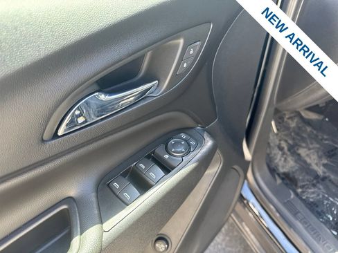 Used 2023 Chevrolet Equinox LT FWD image 18