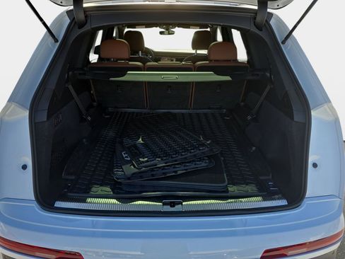 Certified 2023 Audi Q7 2.0T Premium Plus w/ Premium Plus Package AWD/4WD image 13