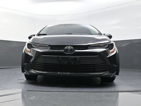 Used 2024 Toyota Corolla LE FWD image 32