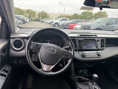 Used 2017 Toyota RAV4 XLE w/ Carpet Mat Package FWD image 5