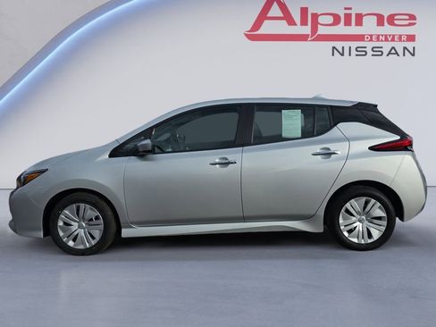 Used 2025 Nissan Leaf S image 2