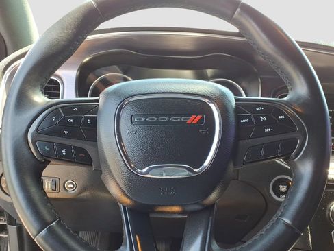 Used 2018 Dodge Charger SXT RWD image 21