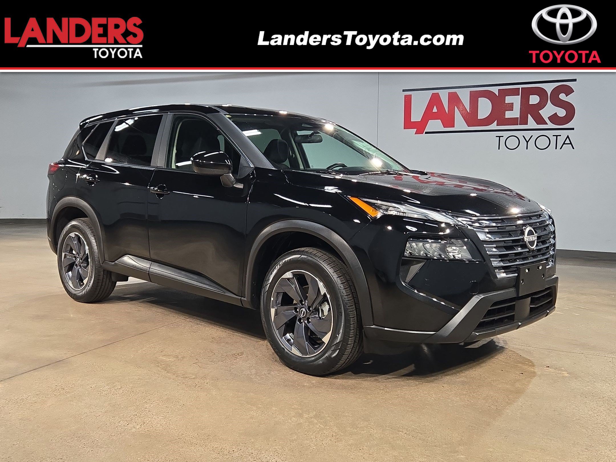 Used 2025 Nissan Rogue SV FWD image 1