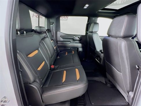 Used 2024 GMC Sierra 1500 AT4 w/ Technology Package image 43