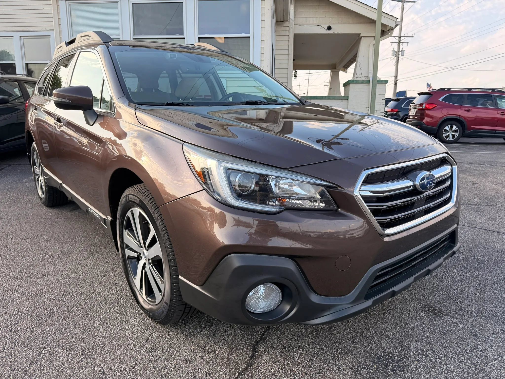 Used 2019 Subaru Outback 3.6R Limited AWD/4WD image 7