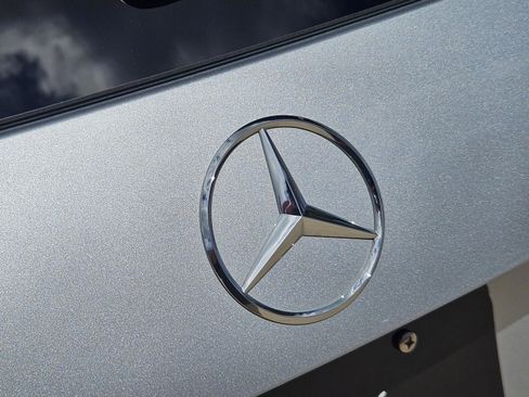 Certified 2025 Mercedes-Benz GLA 250 image 28