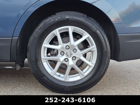 Used 2024 Chevrolet Equinox LS FWD image 39