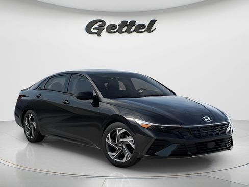 New 2026 Hyundai Elantra SEL Sport Premium FWD image 2