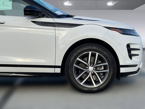 Used 2024 Land Rover Range Rover Evoque Dynamic SE image 36